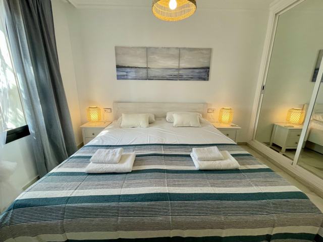 Penthouse in Calahonda – photo 1