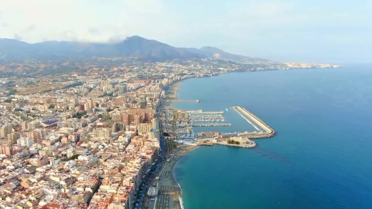 The marina of Fuengirola and the seafront, from the air